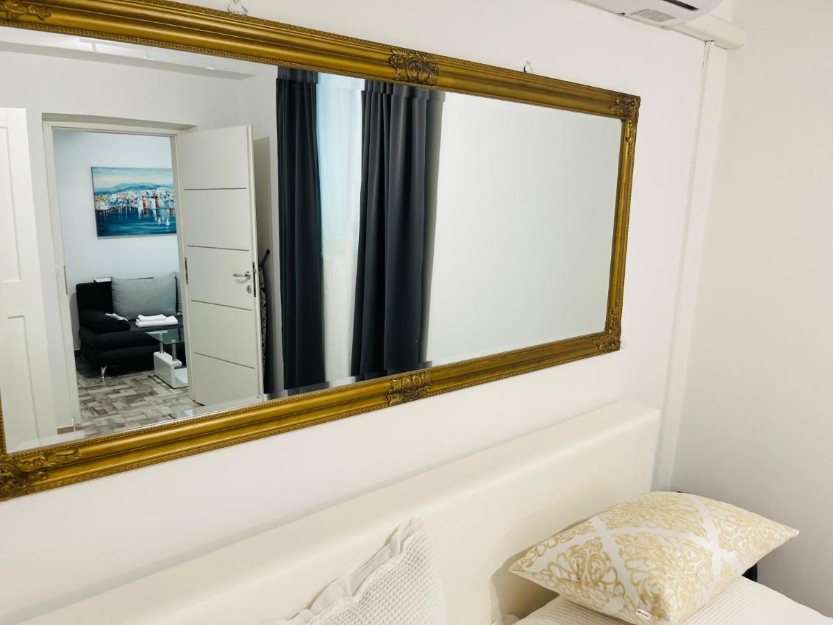 Apartment Stari Dvor Kaštela Exteriör bild