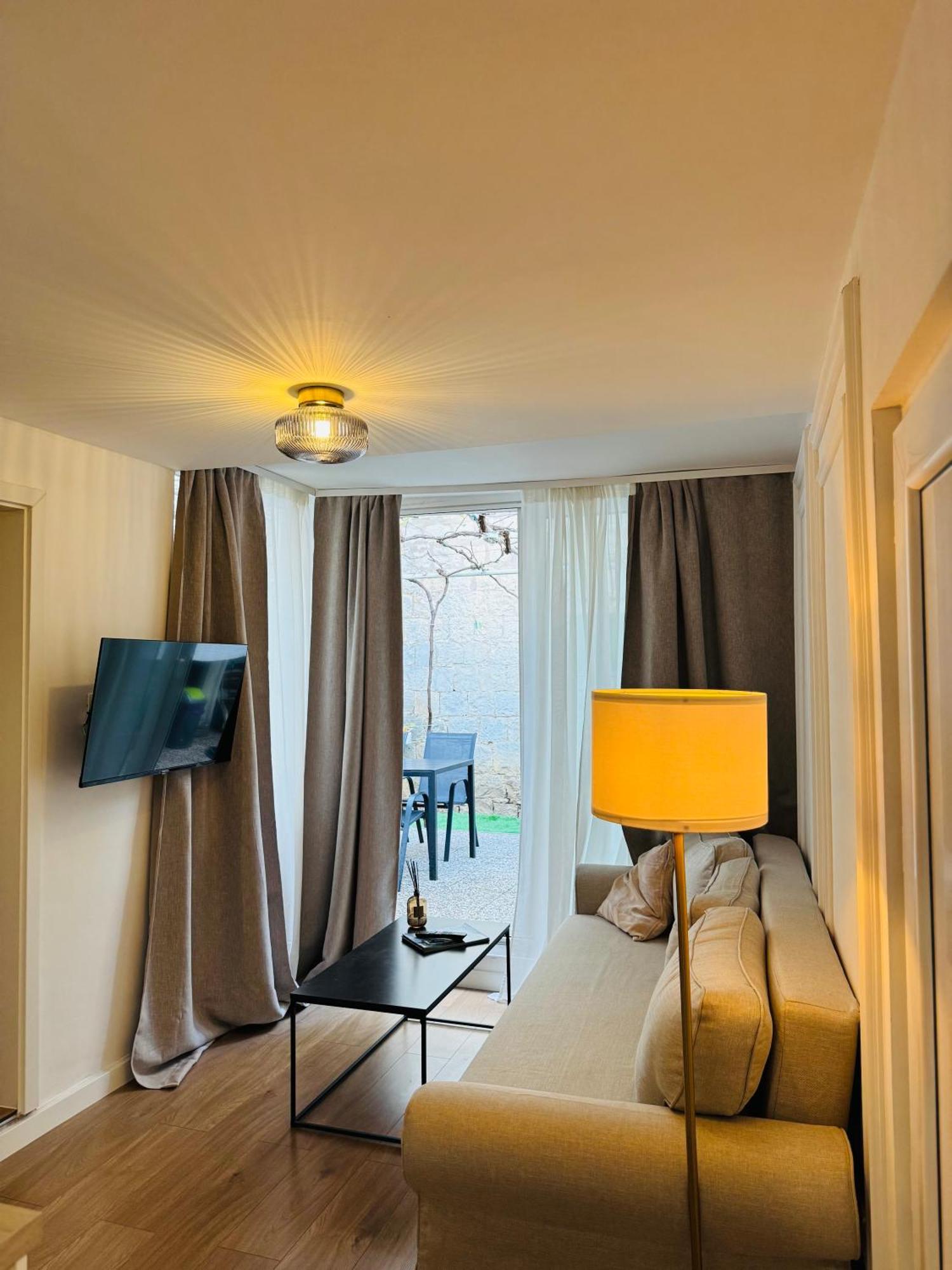 Apartment Stari Dvor Kaštela Exteriör bild