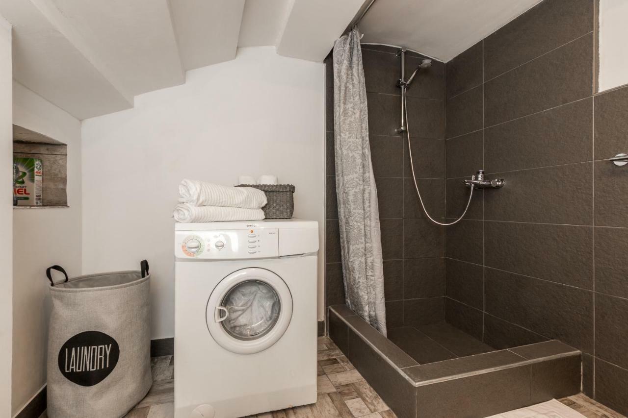 Apartment Stari Dvor Kaštela Exteriör bild