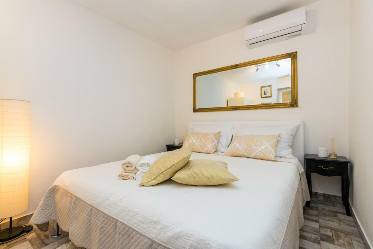 Apartment Stari Dvor Kaštela Exteriör bild