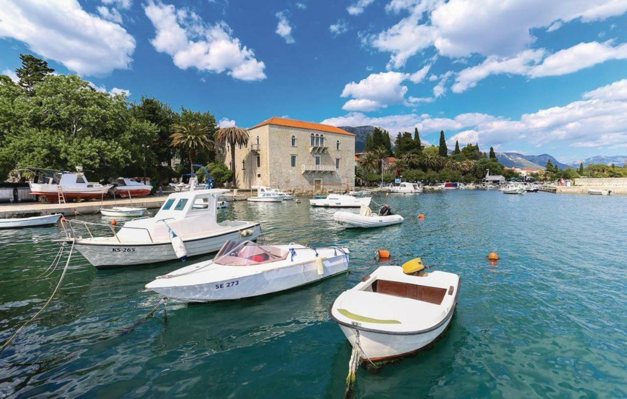 Apartment Stari Dvor Kaštela Exteriör bild